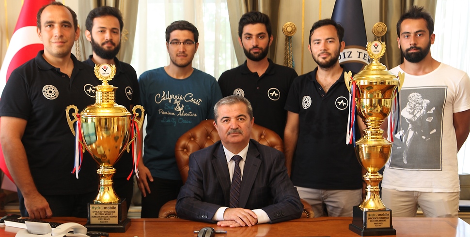 Our Rector, Prof. Dr. Bahri Şahin, welcomes the AESK Team