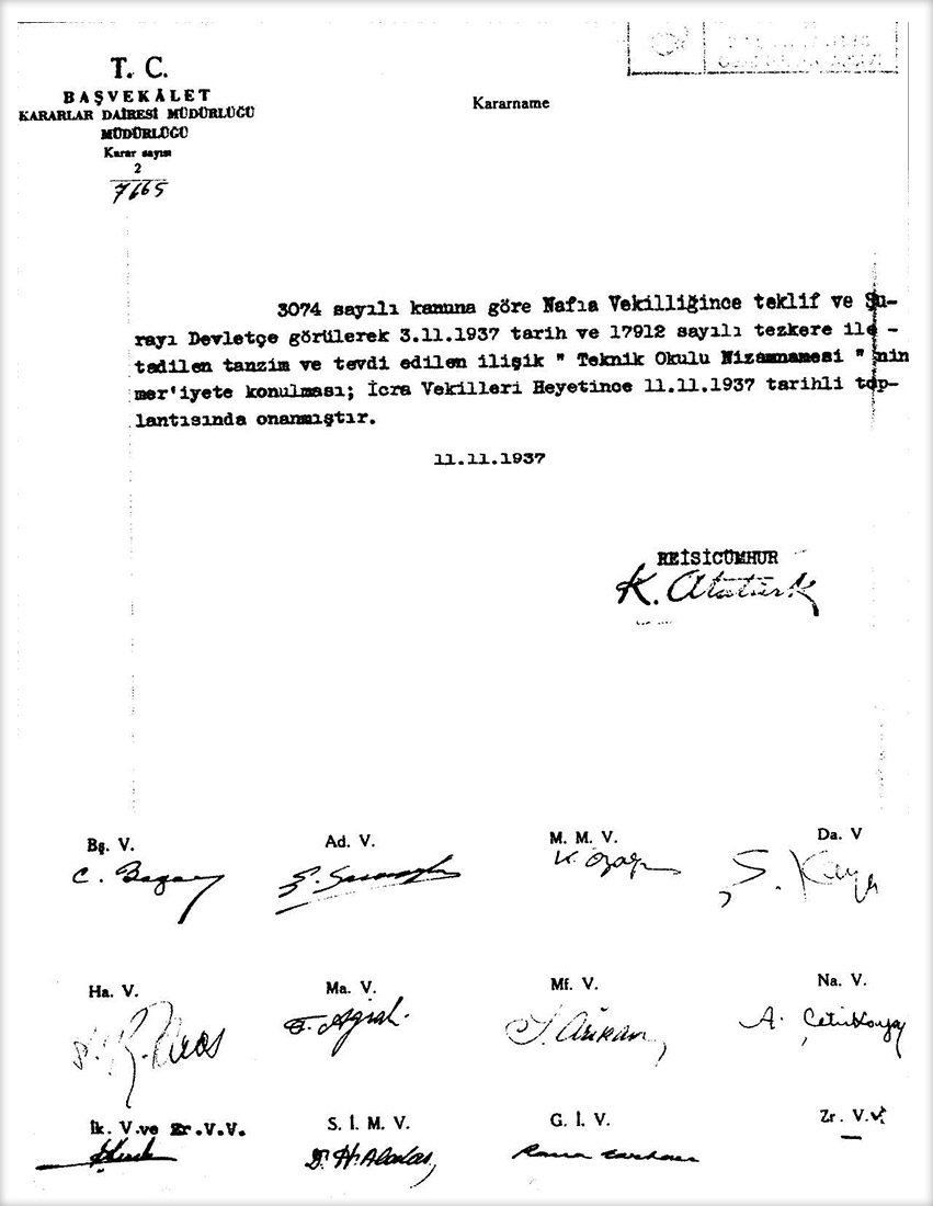 Mustafa Kemal Atatürk İmzalı Kararname